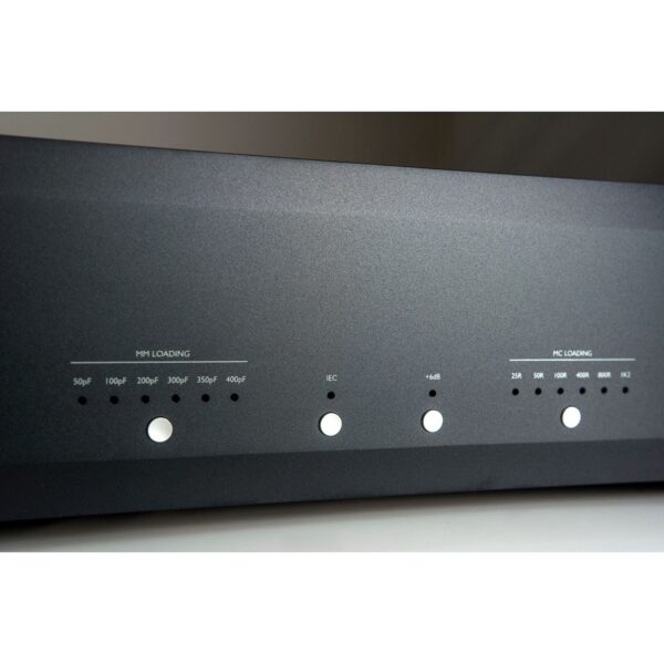 AVCore-Musical-Fidelity-MX-Vinyl-Phono-Stage-Front-Panel-Close-Up-Black jpg