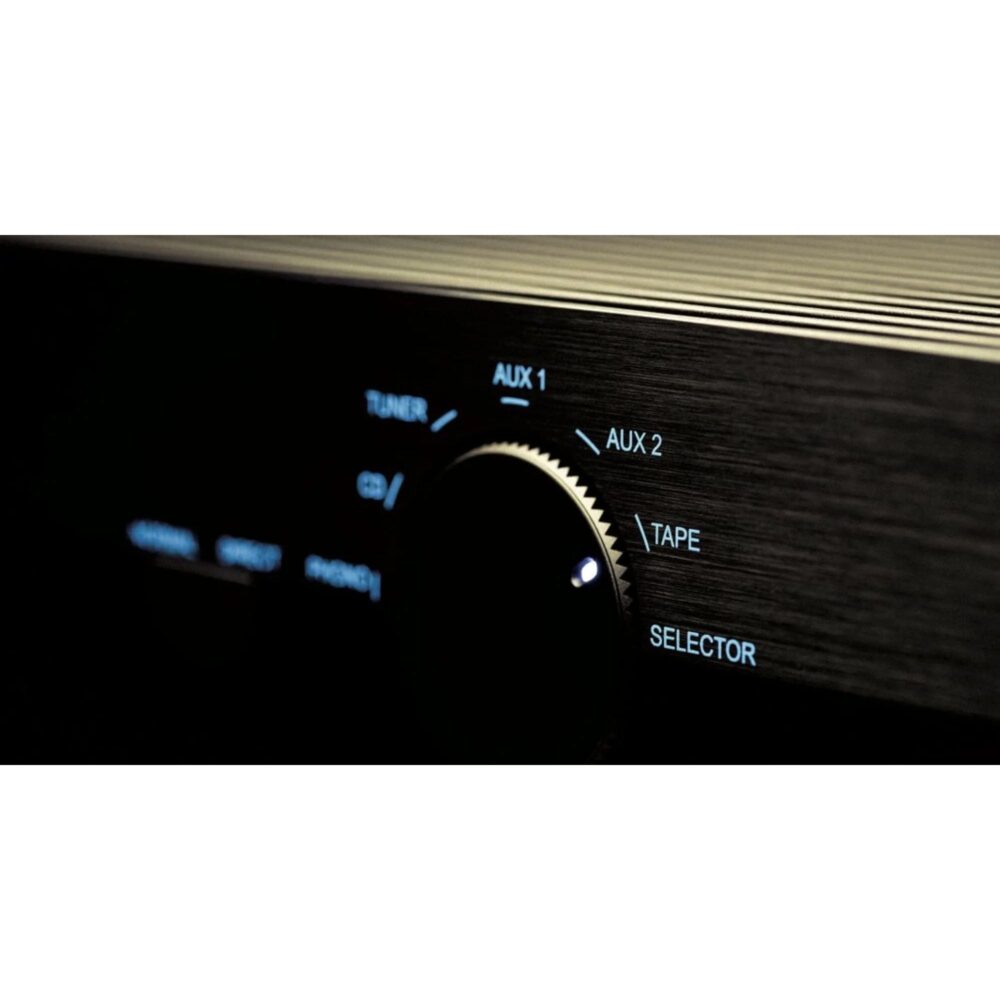 AVCore-Musical-Fidelity-A-Front-Close-Up jpg