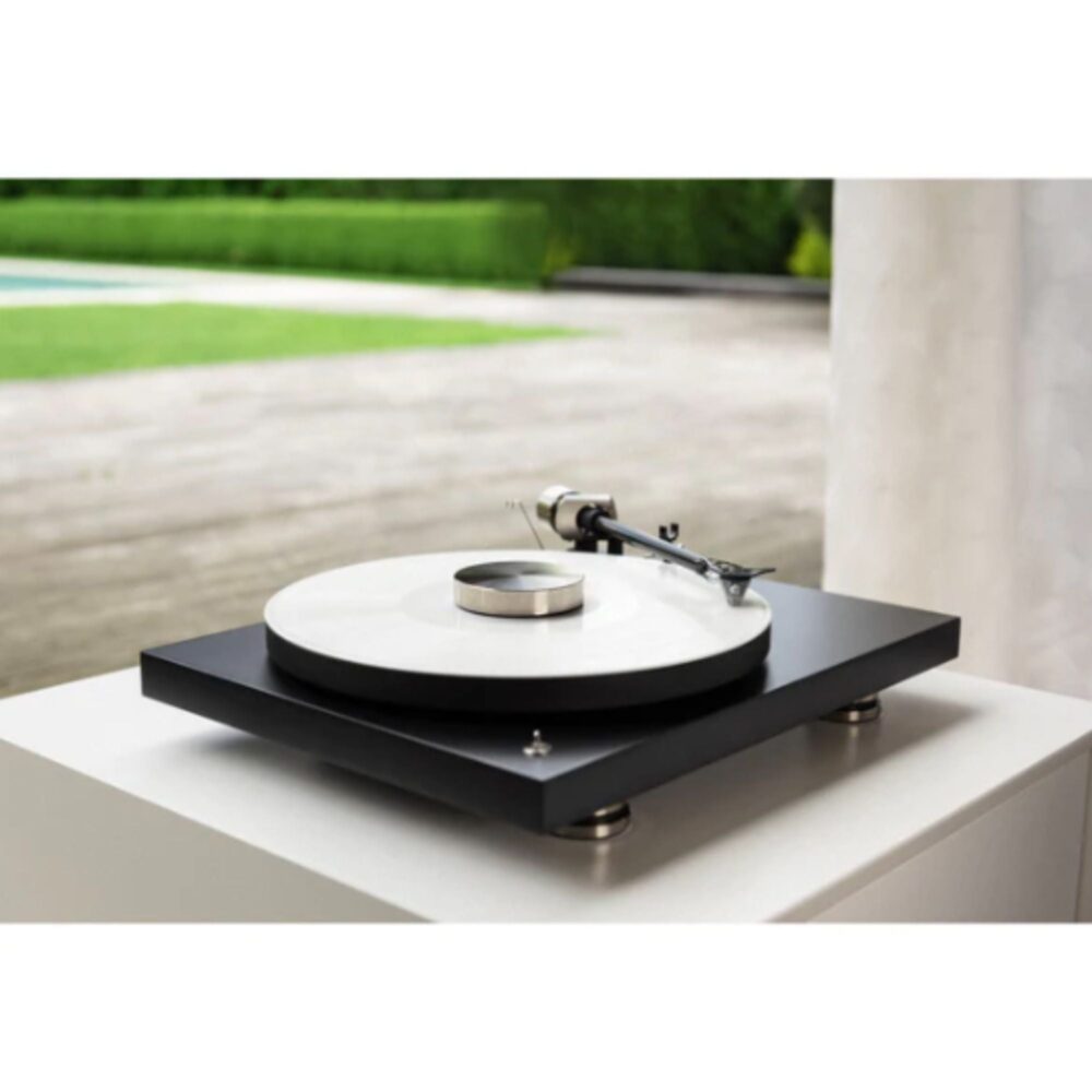 AVCore-Pro-Ject-Debut-PRO-S-Lifestyle jpg