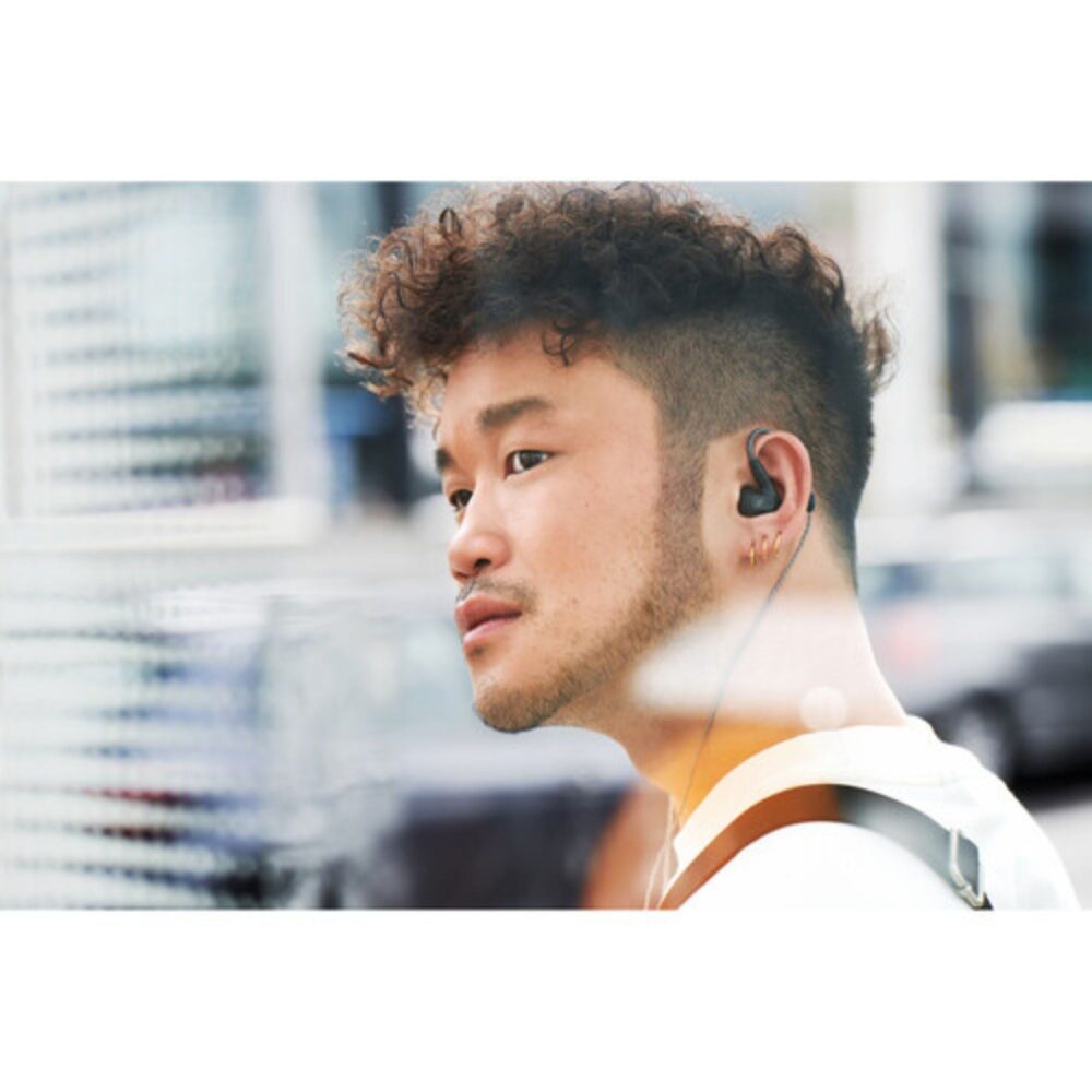 AVCore-Sennheiser-IE--Lifestyle jpg