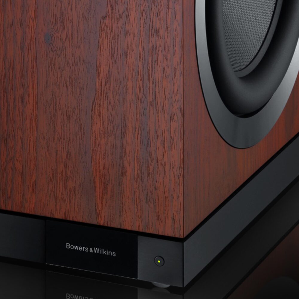 AVCore-Bowers-Wilkins-DBD-Rosenut-Closeup jpg