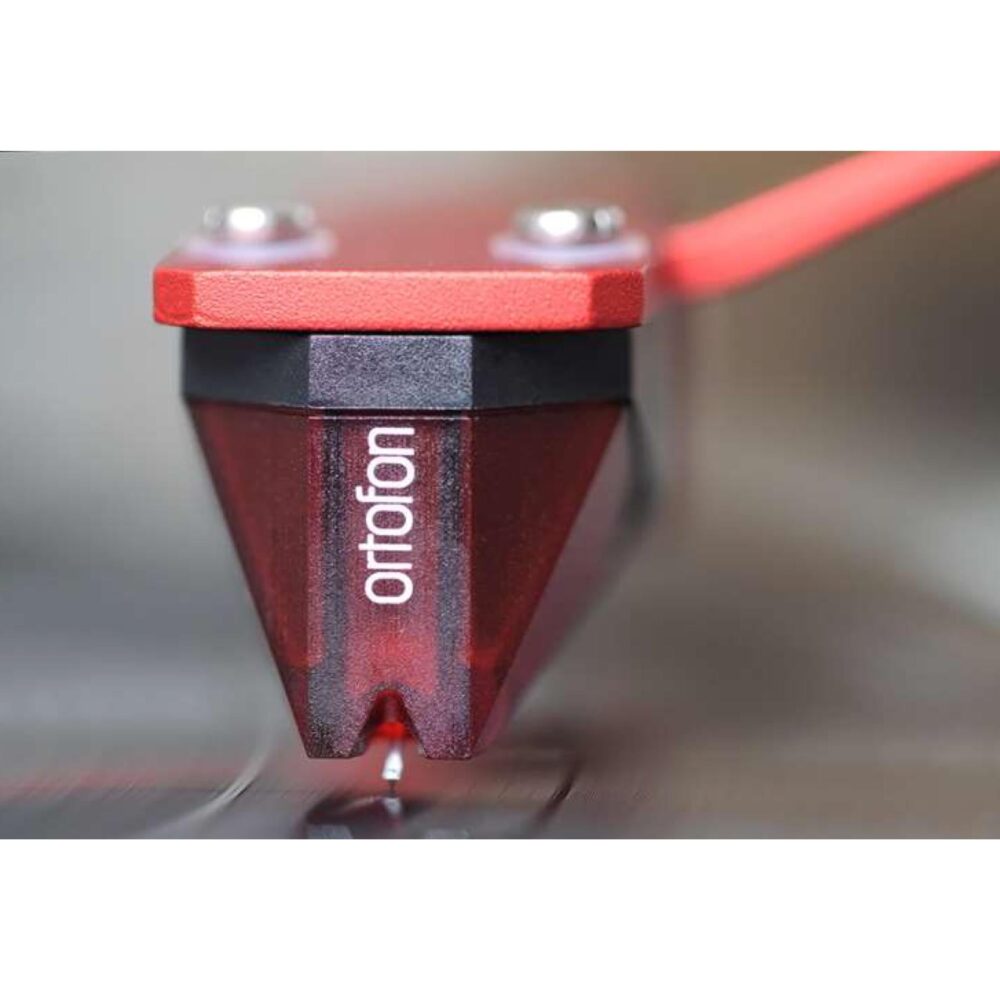 AVCore-Pro-Ject-Debut-Carbon-EVO-M-Red-High-Gloss-Black-Cartridge jpg