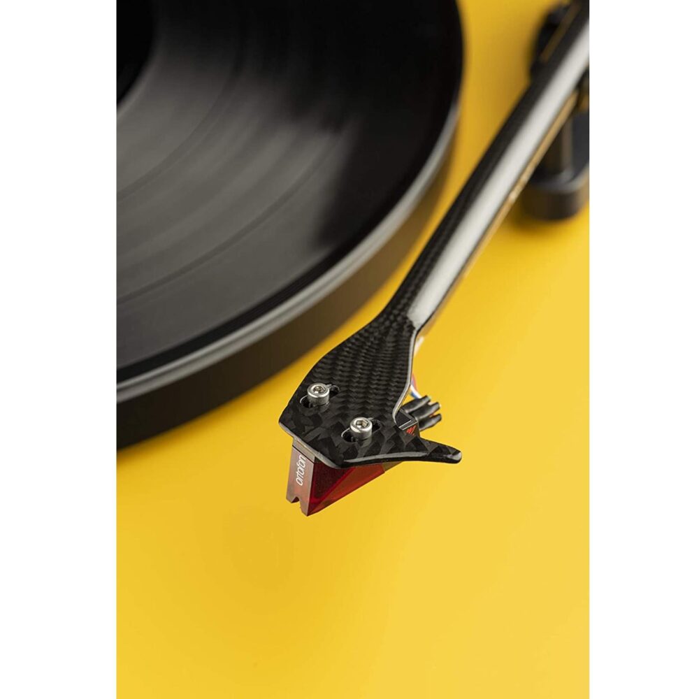 AVCore-Pro-Ject-Debut-Carbon-EVO-M-Red-High-Gloss-Black-Tonearm jpg